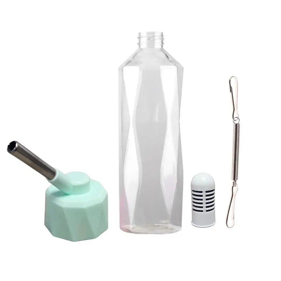 Bebedero Punta Metalica 700 ml  3