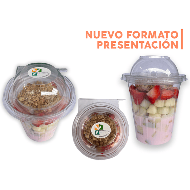 VASO DE FRUTA, GRANOLA Y YOGURTH 1