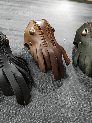 Llavero en cuero Cthulhu