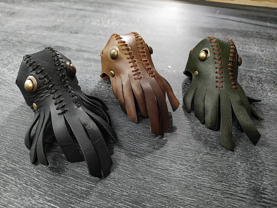 Llavero en cuero Cthulhu 1