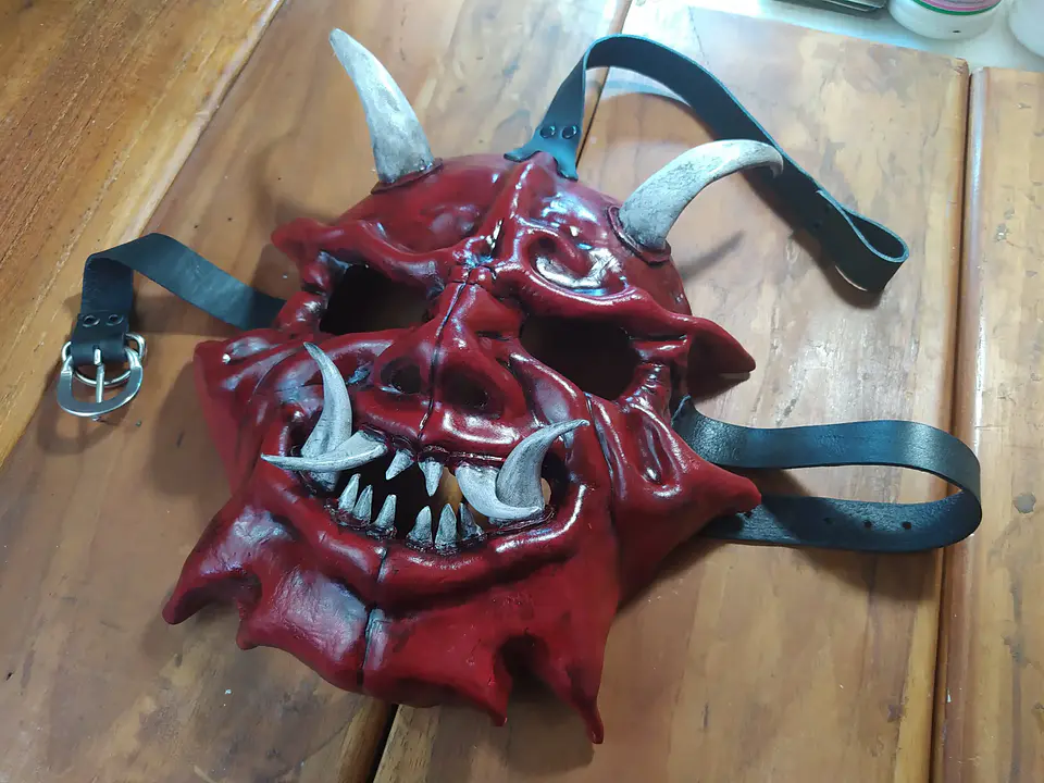 Máscara Oni moldeada 2