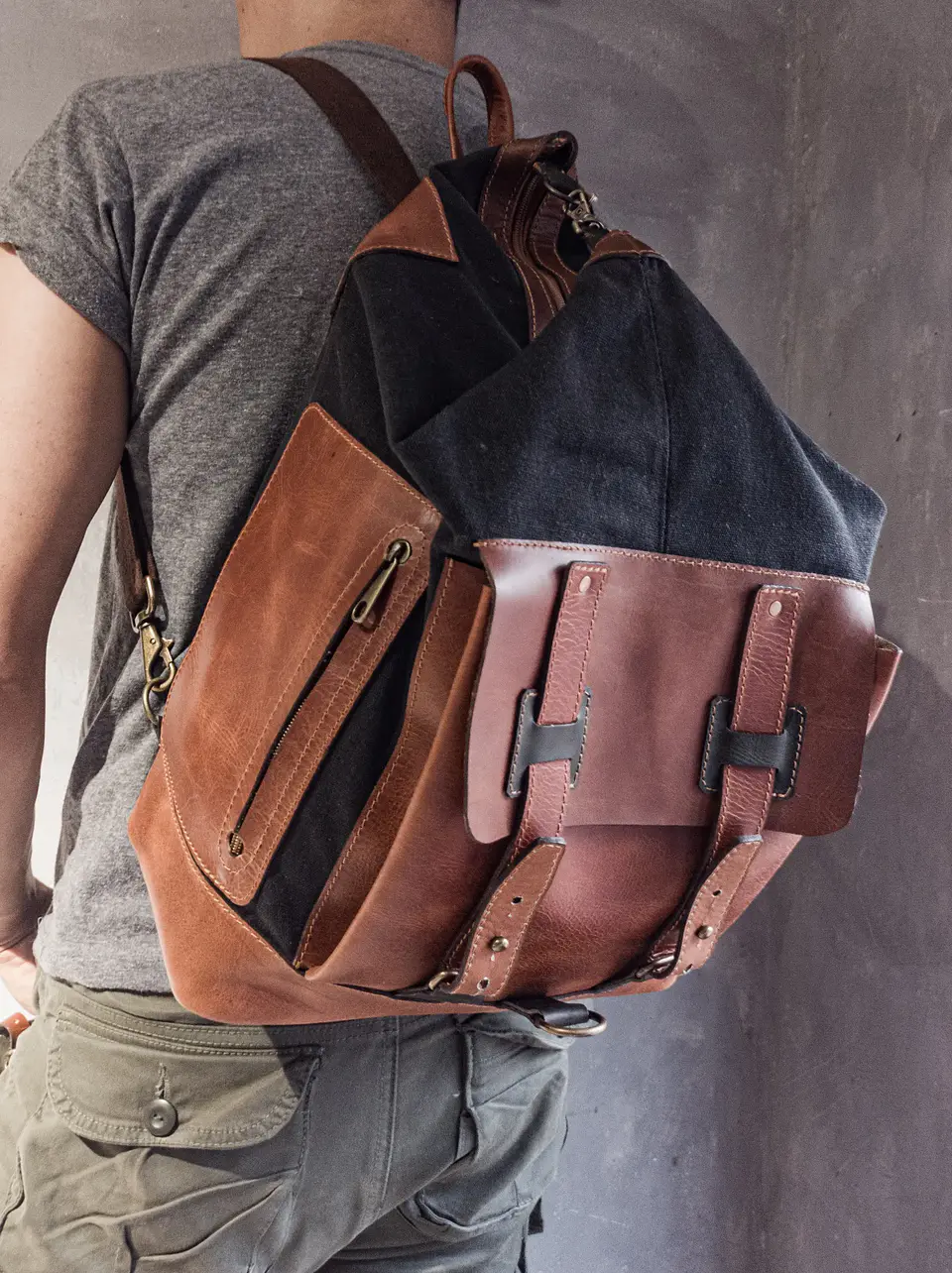 Morral Newspaper Boy 1