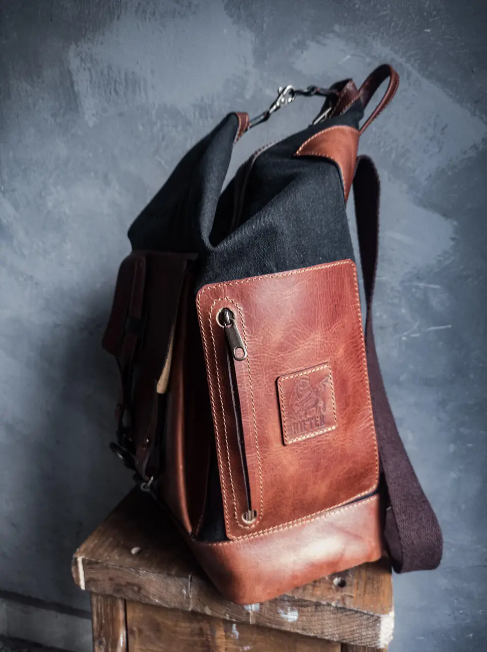 Morral Newspaper Boy 4