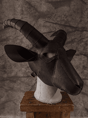 Máscara en cuero Baphomet