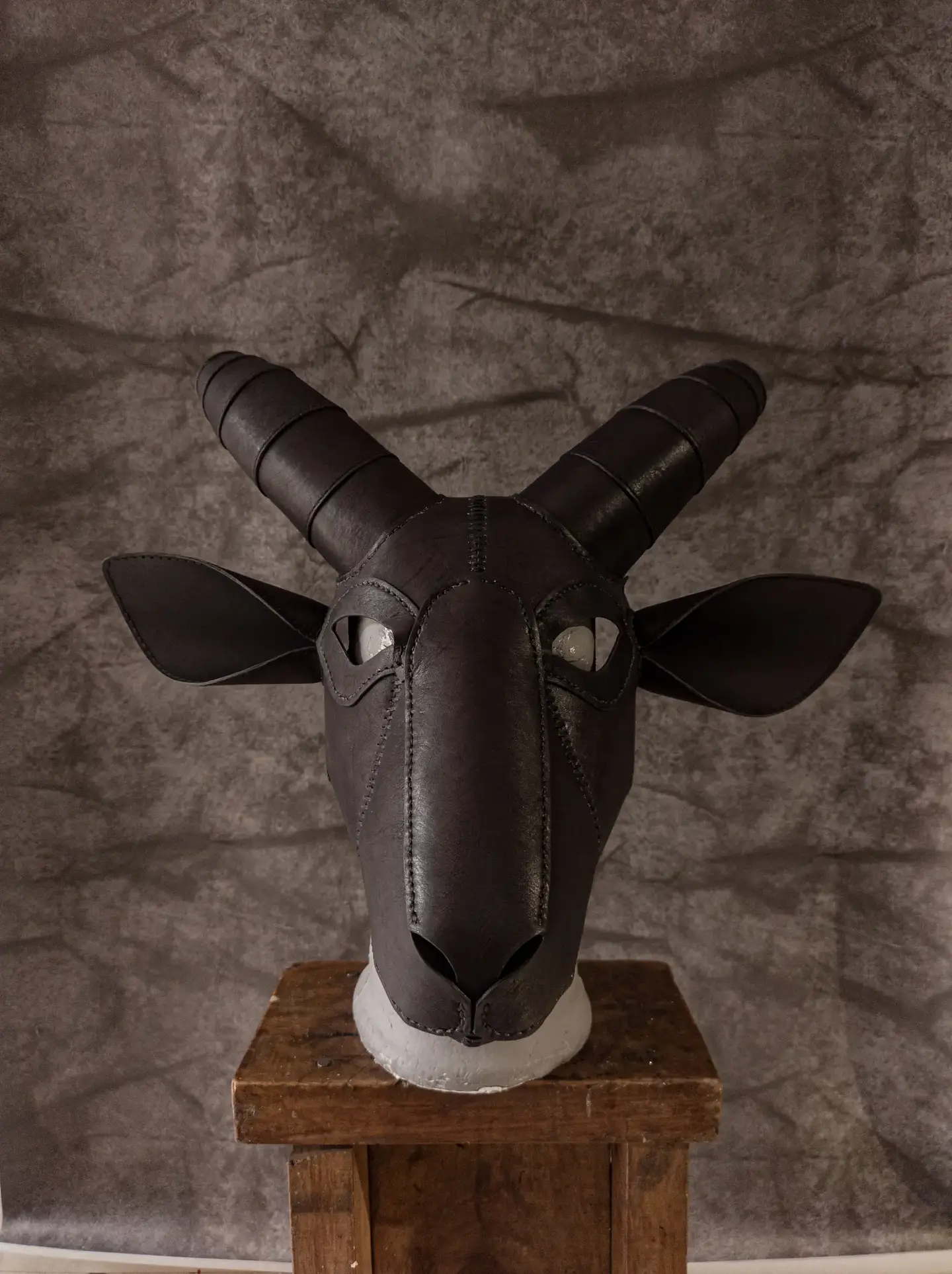Máscara en cuero Baphomet 2