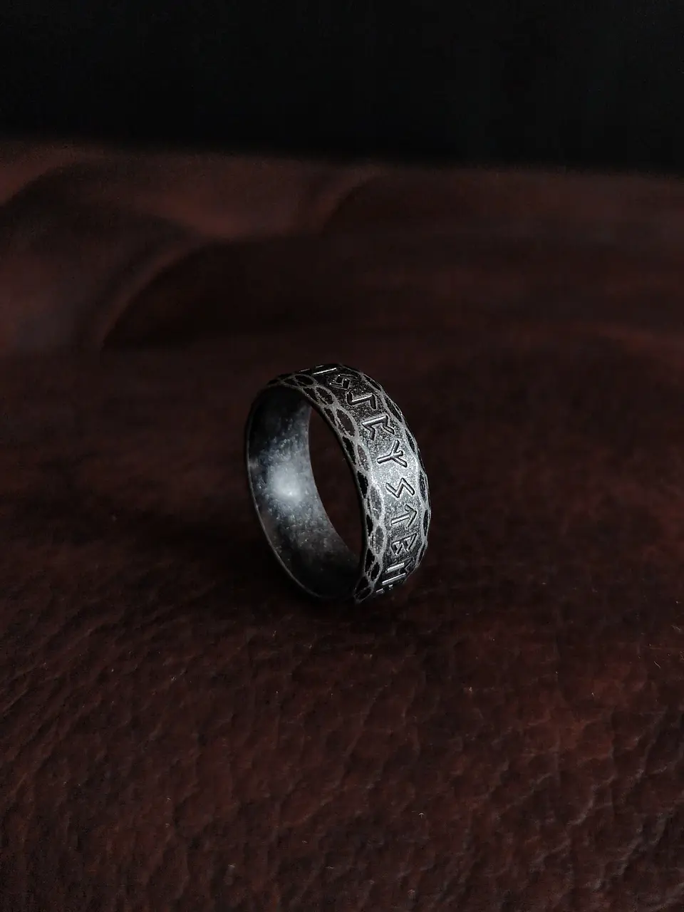 Anillo rúnico martillado 1