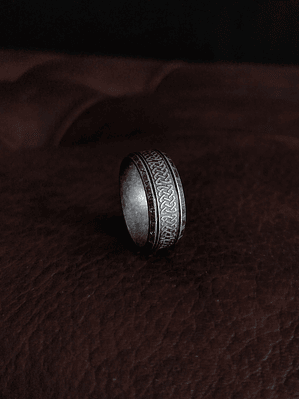 Anillo trenzado celta