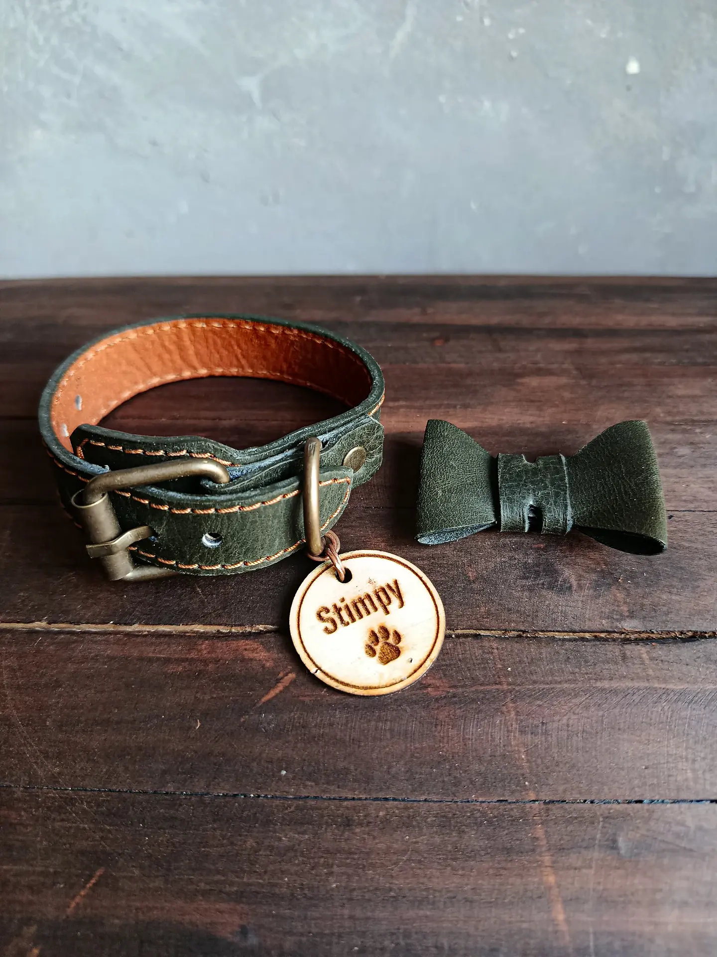 Collar y corbatín para mascotas 3