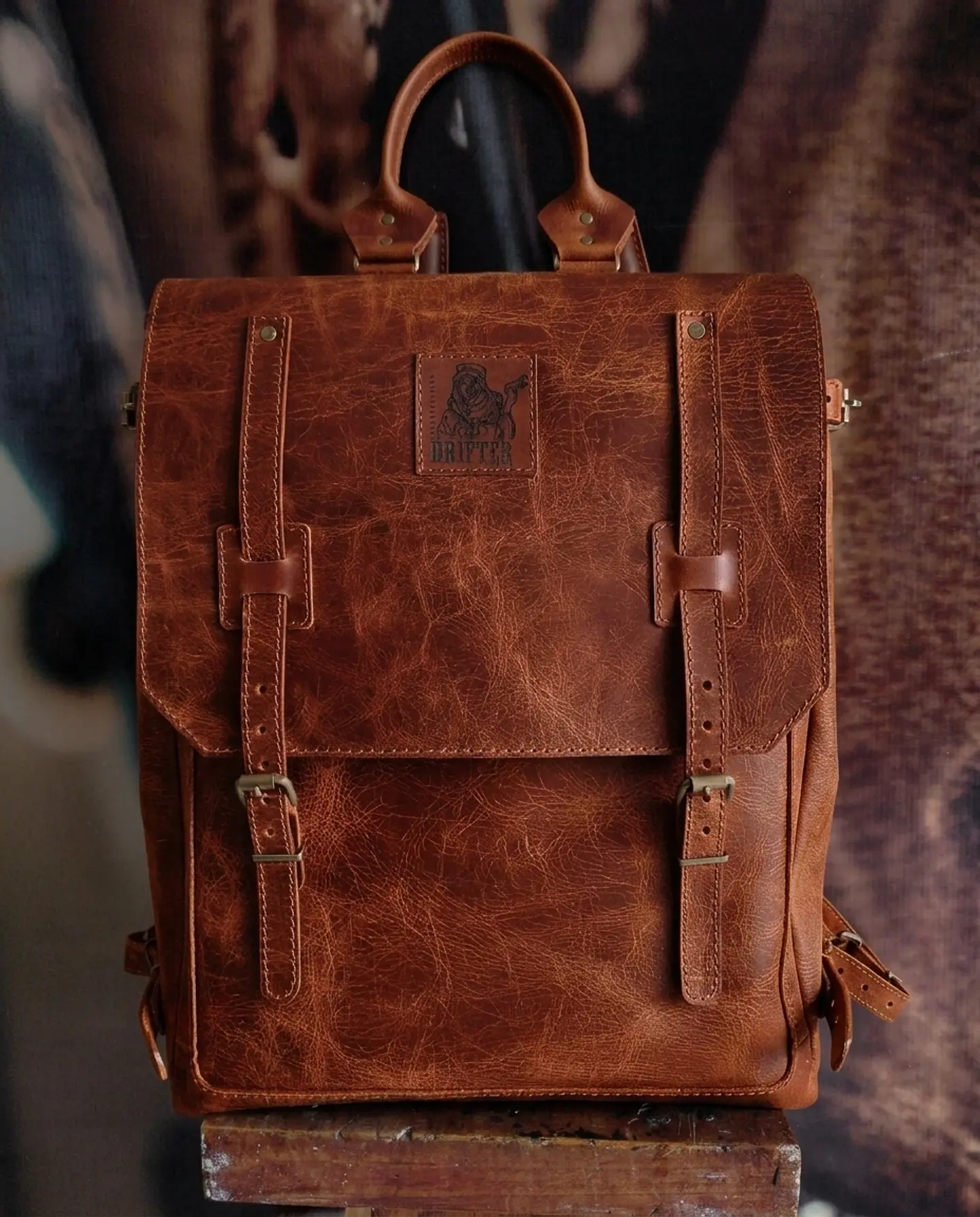 Morral en cuero Lone Gal 1
