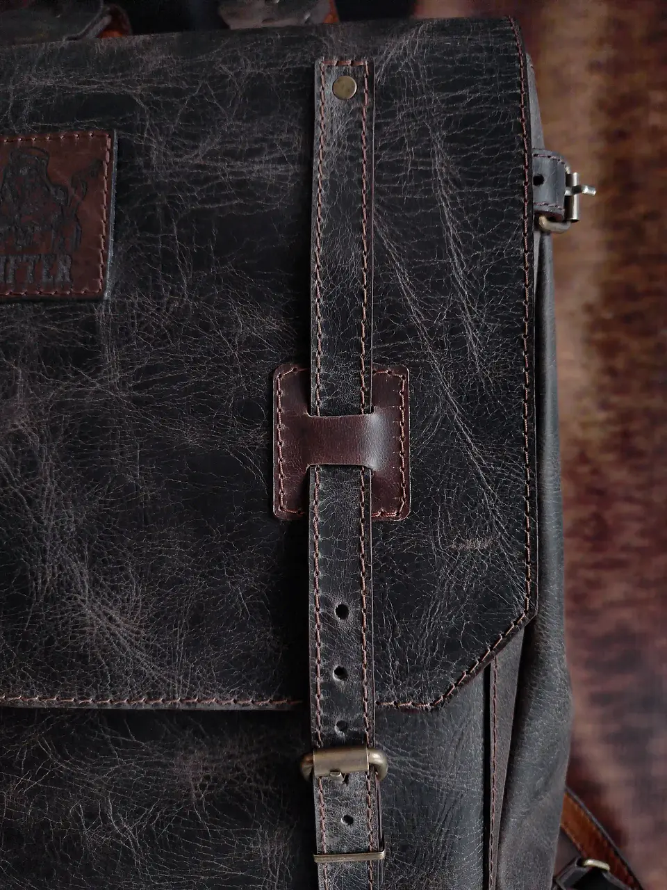 Morral en cuero Lone Gal 6
