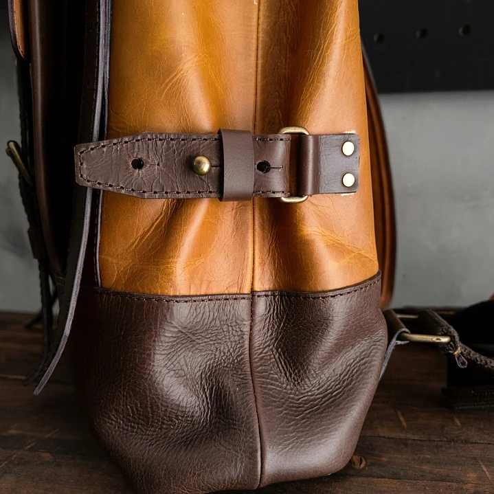 Morral en cuero tipo rolltop Valley 2