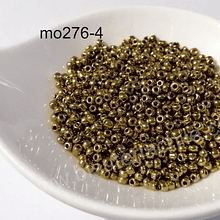 Mostacilla metalizada en tonos dorado envejecido de 2.1 mm (11/0), set de 20 grs