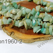 Amazonita chip chico, tira de 85 cm aprox. tamaño de piedra chico