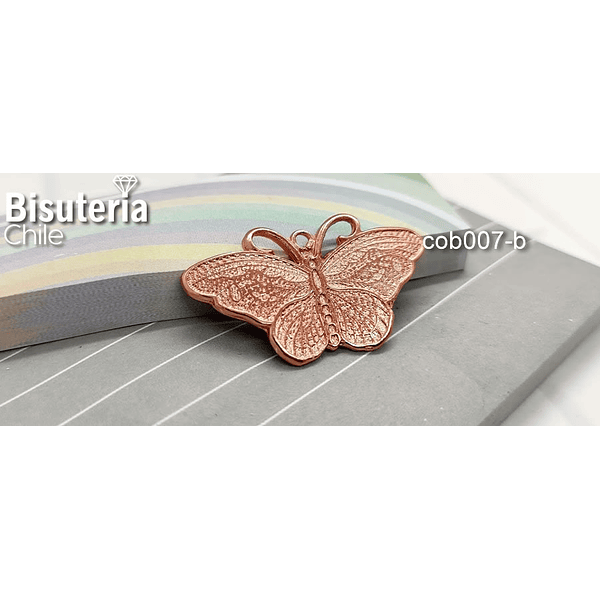 Colgante mariposa baño de cobre, 36 x 21 mm, por unidad