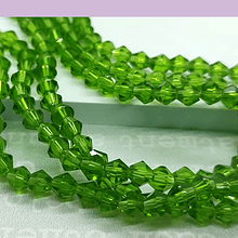 Cristal tupi de 4 mm, en tono verde, tira de 75 cristales