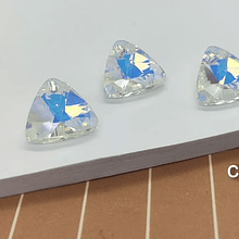 Set de cristales triangulares con agujero para colgar, color transparente tornasol, 7 mm, set de 3 unidades