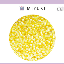 MIYUKI DELICA 11/0 DB1776 WHILE LINED YELLOW AB X 3 GRS