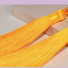 Borla gruesa 1era calidad, de hilo de seda color amarillo, 7 cm de largo, set de 2 unidades