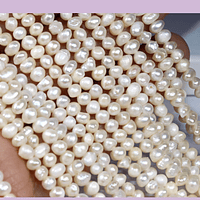 Perla de río irregular redondeada, 3 a 4 mm, tira de 115 perlas aprox