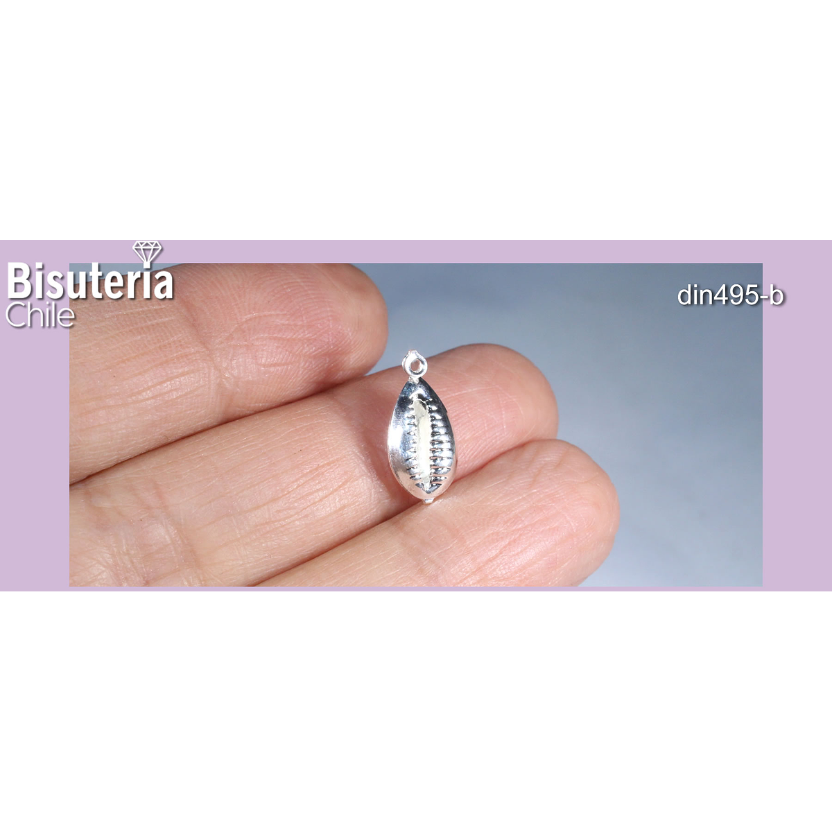 Dije baño de plata, en forma de conchita, 15 x 8 mm, por