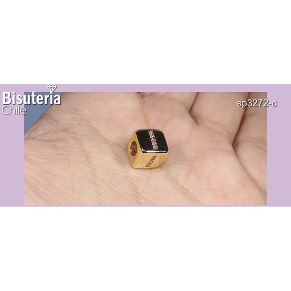 Separador baño de oro, y letra "I" con circones, 9 x 9 mm, agujero de 4 mm, por unidad