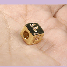 Separador baño de oro, y letra "F" con circones, 9 x 9 mm, agujero de 4 mm, por unidad