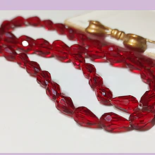 Cristal en forma de gota, color rojo, 8 mm por 6 mm, 20 cristales