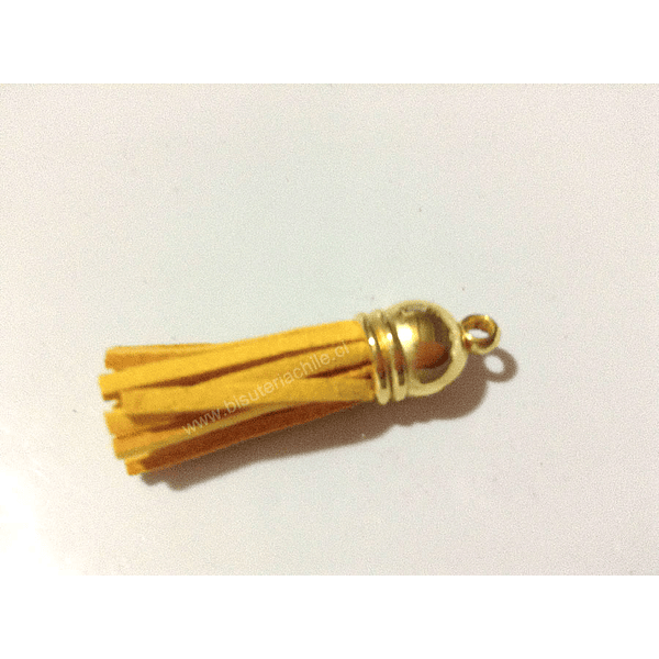 Borla amarillo  base dorado 35 mm de largo, desde la argolla, por unidad