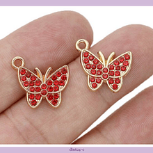 Dije strass base dorado, fantasía, mariposa con strass rojo, 16 x 15 mm, por unidad