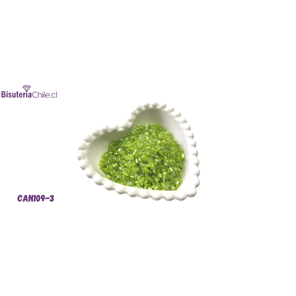 Mini canutillo verde claro tornasol 2 x2 mm, set de 25 grs