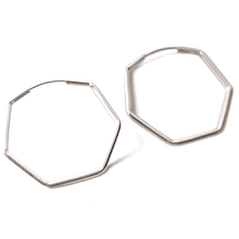 Aro baño de plata, tipo argolla hexagonal, 32 mm, por par