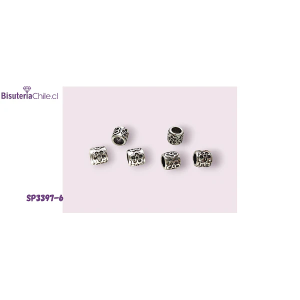 Separador plateado, 8 x 8 mm, agujero de 5,2 mm, set de 6 unidades