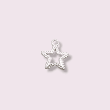 Dije baño de plata en forma de estrella, 13 x 15 mm, por unidad