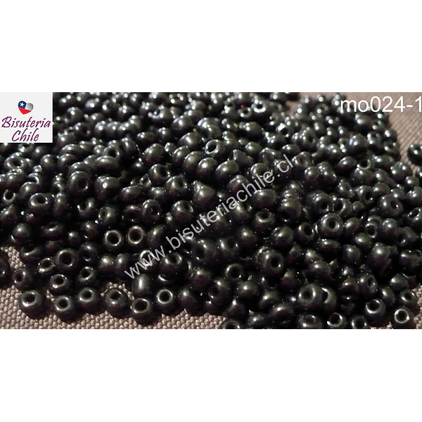 Mostacillón negro, bolsa de 40 grs (6/0)
