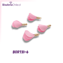 Borla de en forma de flor, color rosado, en base dorado, 26 mm de largo x 13 mm de ancho, ser de 4 unidades