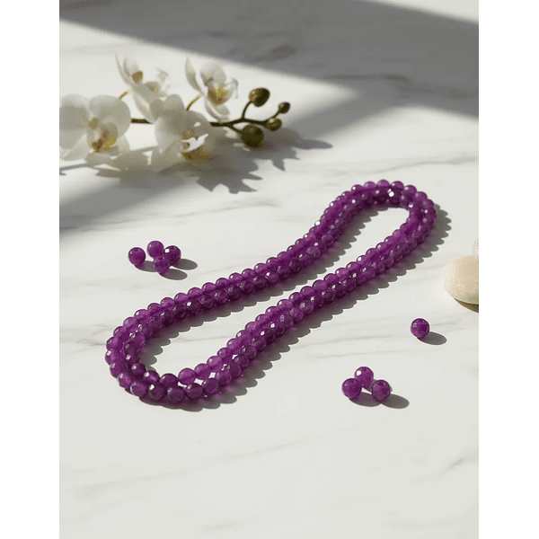 Agata facetada de 4 mm, en tonos morado obispo, tira de 86 piedras aprox.