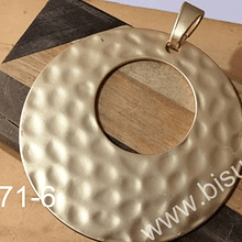 Colgante baño de oro opaco, 68 mm de diámetro, por unidad