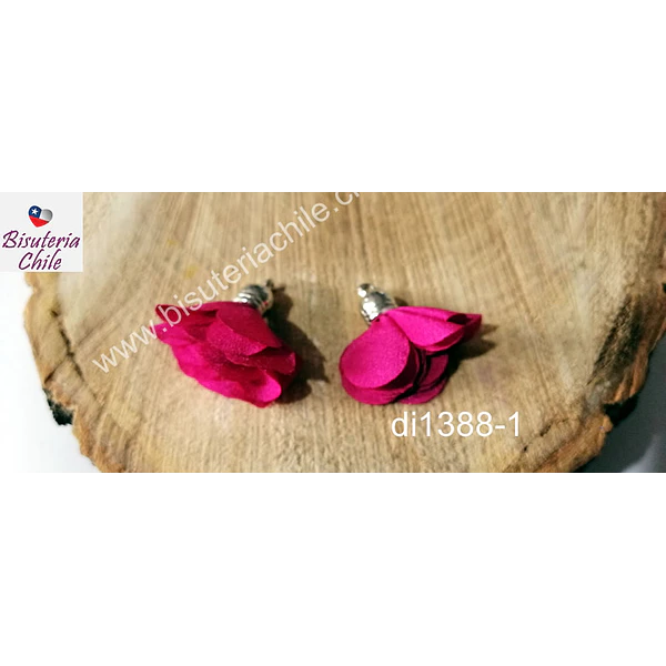 Borla flor fucsia, base plateado, 24 mm de largo, por par