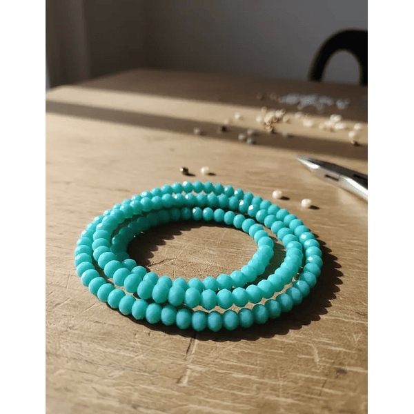 Cristal facetado de 6 mm, color menta, tira de 85 cristales aprox.