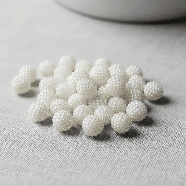 Cuenta mora color blanco de 10 mm, set de 25 grs (75 unidades aprox)