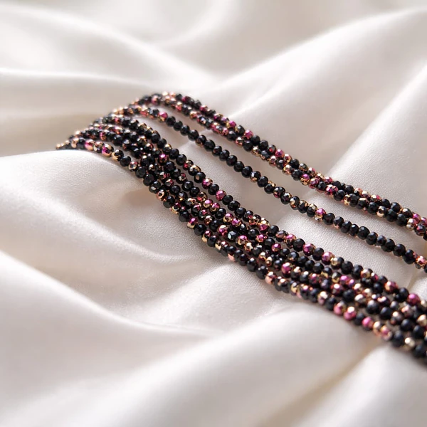 Cristal facetado 1.5 mm en color fucsia y rosa con brillos tornasol, 195 cristales aprox