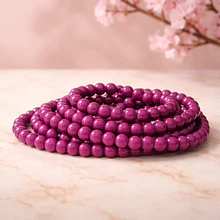 Perla de vidrio en color burdeo de 8 mm, tira de 53 unidades aprox.