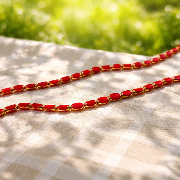 Cristal rojo con aplicación, 7 x 4 mm, tira de 50 cristales aprox