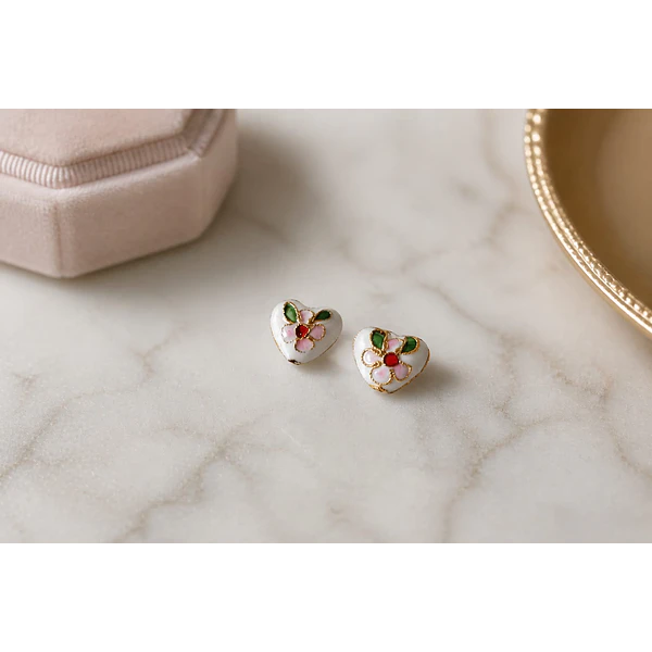 Perla española en forma de corazón blanco, 11 x 12 mm, set de 2 unidades. San Valentin