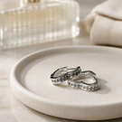 Aro zirconia y baño de plata en forma de corazón, 14 mm, por par