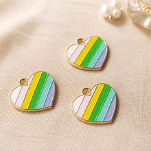Dije corazón esmaltado, 20 x 17 mm, por unidad
