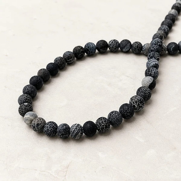Agatas, Agata frosting 6 mm, en tonos negros y grises, tira de 65 piedras aprox