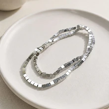 Hematite plateada cuadrada 3 x 3 mm, tira de 125 piezas