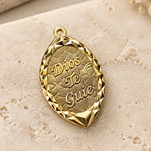 Colgante baño de oro, "Dios te Guíe", 30 x 19 mm, por unidad