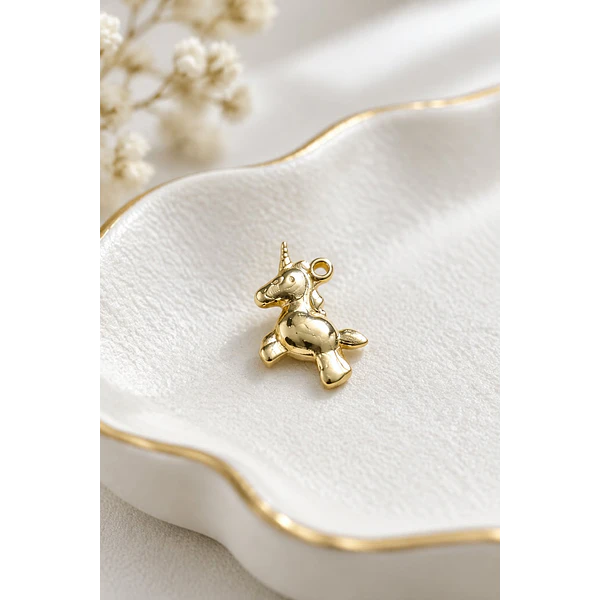 Dije baño de oro, Unicornio, color oro medio, 14 x 14 mm, por unidad